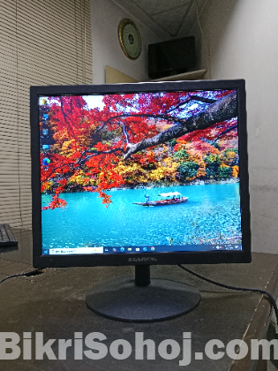 Full Fresh Starex – 17” Full Full HD Square Monitor